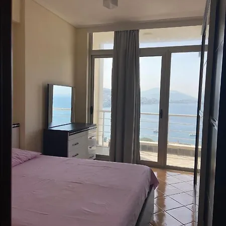 Central Sea View Apartament Saranda